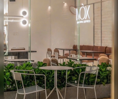 Cách lựa chọn mẫu bàn ghế cafe trong nhà phù hợp