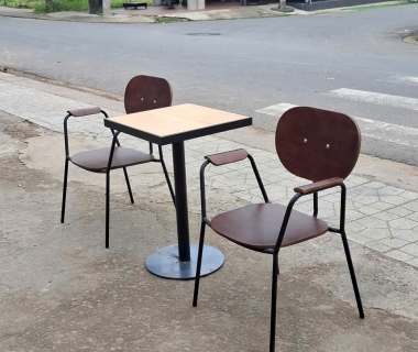 Xưởng sản xuất bàn ghế quán nhậu khung sắt bền đẹp giá tốt